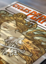 Zbliżenie na plakat: Cycles Perfecta Alfons Mucha secesja kobieta rower