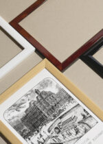 Zbliżenie na detale plakatu oprawionego w drewnianą białą ramkę od Plakatello®: New Post Office 1872 Broadway Underground Railway Nowy Jork