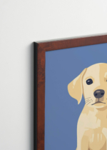 Plakat oprawiony w drewnianą brązową ramkę Vintage Italia: młody labrador na błękitnym tle do pokoju dziecięcego