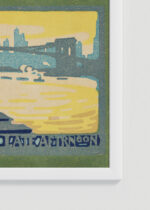 Zbliżenie na detale plakatu oprawionego w drewnianą białą ramkę od Plakatello®: Brooklyn Bridge późnym popołudniem Nowy Jork vintage