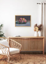 Aranżacja wnętrza, na ścianie wisi plakat w ramce: brzoskwinie Édouard Manet martwa natura vintage