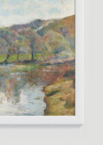 Zbliżenie na detale plakatu oprawionego w drewnianą białą ramkę od Plakatello®: Paul Gauguin pejzaż bretoński postimpresjonizm