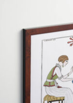 Aranżacja wnętrza, na ścianie wisi plakat w ramce: George Barbier matka z dzieckiem art déco 1913