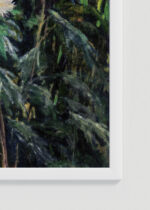 Zbliżenie na detale plakatu oprawionego w drewnianą białą ramkę od Plakatello®: chryzantemy Gustave Caillebotte jesienne kwiaty