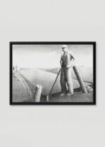 Plakat w drewnianej czarnej ramce: Młody kukurydziarz Grant Wood amerykański farmer