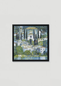 Plakat w drewnianej czarnej ramce: Kościół w Cassone Gustav Klimt 1913 jezioro Garda we Włoszech
