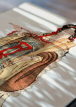 Zbliżenie na detale plakatu: ukiyo-e Benzaiten Benten japońska bogini muzyki i miłości Hokusai