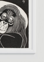 Zbliżenie na detale plakatu oprawionego w drewnianą białą ramkę od Plakatello®: Samuel Jessurun de Mesquita drzeworyt czarno-biały orangutan