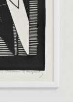 Zbliżenie na detale plakatu oprawionego w drewnianą białą ramkę od Plakatello®: papuga drzeworyt Samuel Jessurun de Mesquita