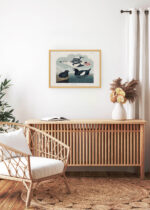 Aranżacja wnętrza, na ścianie wisi plakat w ramce: ptaki morskie John James Audubon vintage