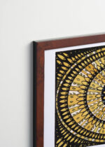 Plakat oprawiony w drewnianą brązową ramkę Vintage Italia: mandala Julie de Graag drzeworyt geometryczny wzór