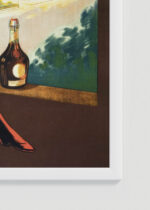 Zbliżenie na detale plakatu oprawionego w drewnianą białą ramkę od Plakatello®: Leonetto Cappiello kobieta z latarnią vintage