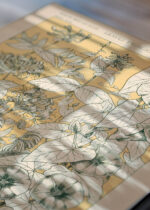 Zbliżenie na detale plakatu: botaniczny kwiaty powojnika Owen Jones 1856