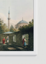 Zbliżenie na detale plakatu oprawionego w drewnianą białą ramkę od Plakatello®: orientalna uliczka Turcja Luigi Mayer akwarela