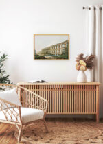 Aranżacja wnętrza, na ścianie wisi plakat w ramce: akwedukt Luigi Mayer architektura antyczna