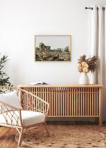 Aranżacja wnętrza, na ścianie wisi plakat w ramce: XVIII-wieczne sarkofagi Luigi Mayer Orient