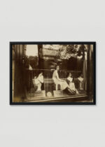 Plakat w drewnianej czarnej ramce: Atget vintage salon kosmetyczny Paryż Belle Époque