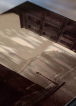 Zbliżenie na detale plakatu: Paryż Panthéon 1924 E. Atget fotografia vintage