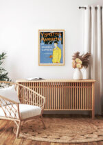 Aranżacja wnętrza, na ścianie wisi plakat w ramce: Vignettes of Manhattan (1895)