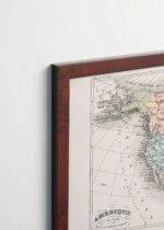 Plakat oprawiony w drewnianą brązową ramkę Vintage Italia: stara mapa Ameryki Północnej Atlas Universel