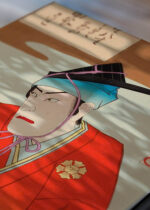 Zbliżenie na detale plakatu: japoński aktor kabuki w kimonie Toyohara Kunichika ukiyo-e