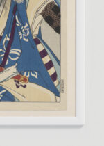 Zbliżenie na detale plakatu oprawionego w drewnianą białą ramkę od Plakatello®: japoński Meiji yakusha-e Toyohara Kunichika ukiyo-e