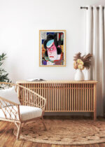 Aranżacja wnętrza, na ścianie wisi plakat w ramce: Aktor kabuki wojownik Toyohara Kunichika Meiji